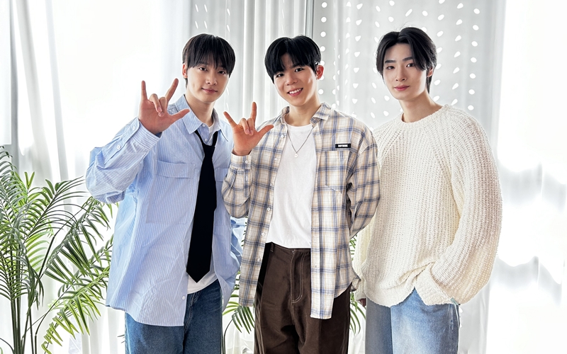 Die erste koreanische K-Pop-Boygruppe mit Hörbehinderung Big Ocean (von links: PARK HYUNJIN, LEE CHANYEON und KIM JISEOK) posierte am 16. April im PARASTAR Entertainment in Gangnam-gu in Seoul für das Foto. ⓒ Margareth Theresia/korea.net