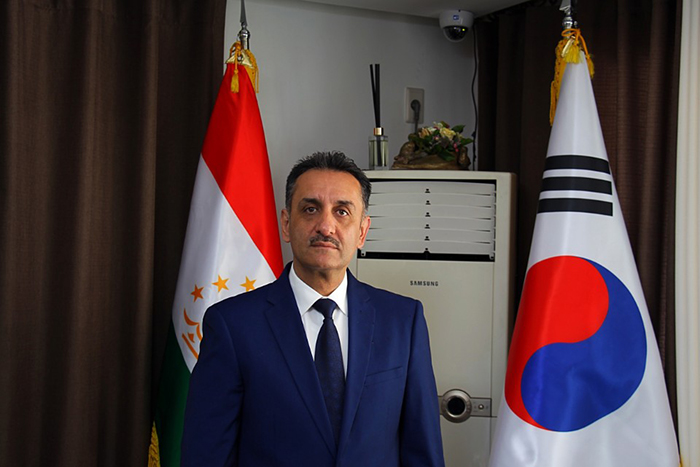 유수프 샤리프조다(Yusuf Sharifzoda) 주한 타지키스탄 대사. 주한 타지키스탄 대사관.