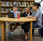 Obama begrüßt den Web-Zugang an koreanischen 