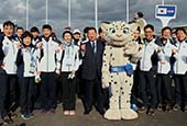 Team Korea zieht in das Olympische Dorf von Sotschi ein