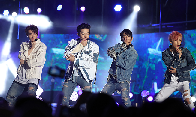 Der Korea-Schlussverkauf beginnt mit einem K-Pop-Konzert