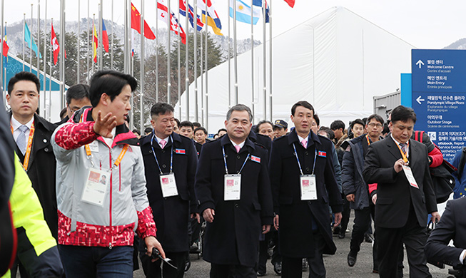 Nordkoreanische Delegation für Paralympische Winterspiele in Pyeongchang angekommen