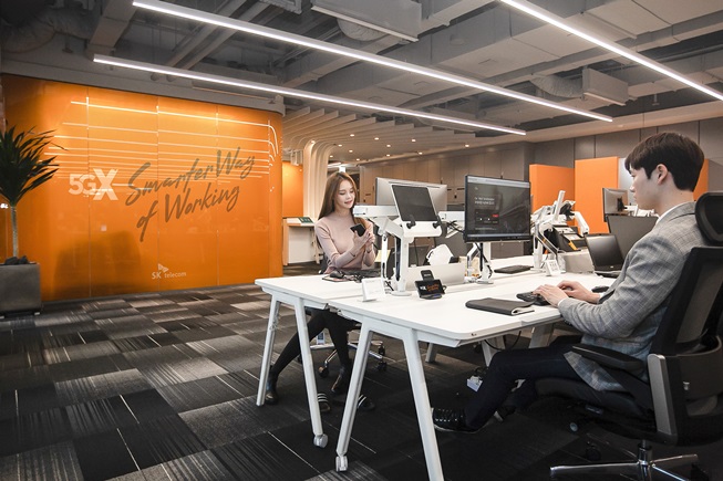 Besichtigung des 5G-Smart Office: Wie die neue Technologie den Arbeitsalltag verändert