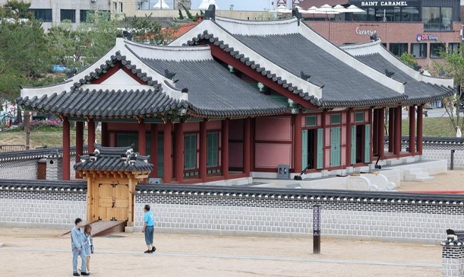 Festung Hwaseong in Suwon wurde erst nach 119 Jahren wiederhergestellt