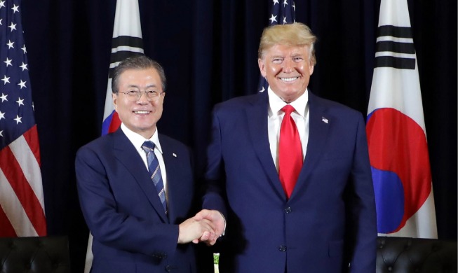 Moon und Trump besprechen G7-Gipfel per Telefon