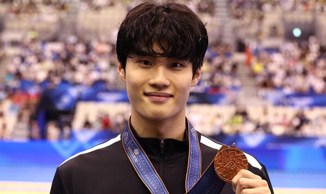 Hwang Sun-woo als erster koreanischer Schwimmer gewann zweite Medaille in Folge