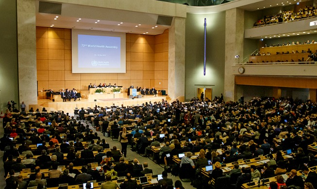 Präsident Moon bereitet Keynote-Rede für World Health Assembly am 18. Mai vor