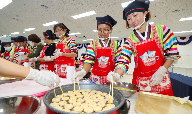 [Korea in Fotos] Eingewanderte Frauen bereiten repräsentative koreanische Gerichte zu Chuseok zu