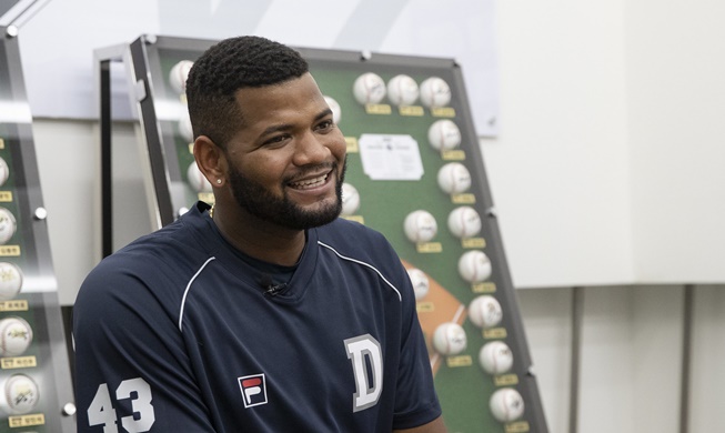 [Ausländische Sportler in Korea] Dominikanischer Pitcher will in KBO bleiben