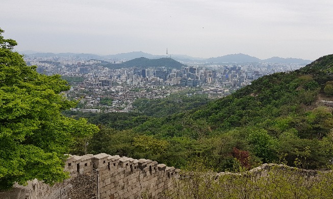 Wandern, Laufen, Radfahren in Seoul #1 - Spaziergang entlang der Stadtmauer Hanyangdoseong