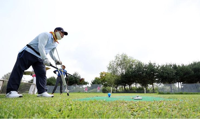 Internationales Golfturnier für Behinderte in Seoul