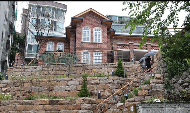 [Korea in Fotos] Restaurierte Treppe des Hauses des US-Unabhängigkeitsaktivisten eröffnet