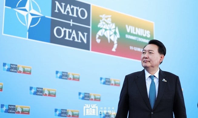 Präsident Yoon: Mehr Austausch der militärischen Informationen mit der NATO
