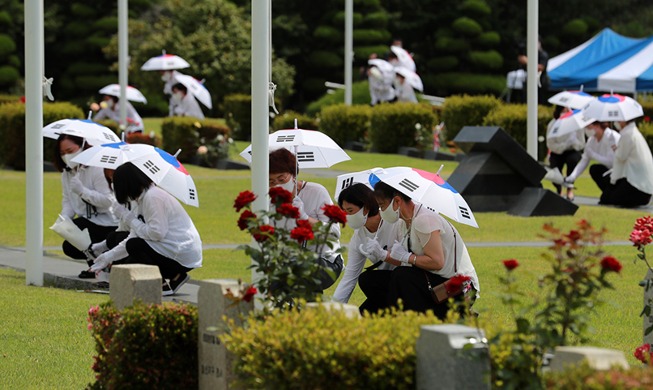 [Korea in Fotos] Gedenkfeier für UN-Kriegsveteranen des Koreakrieges