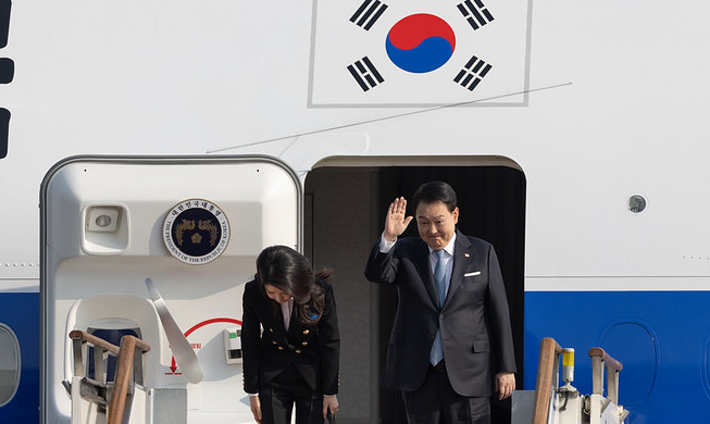Präsident Yoon besucht Großbritannien und Frankreich