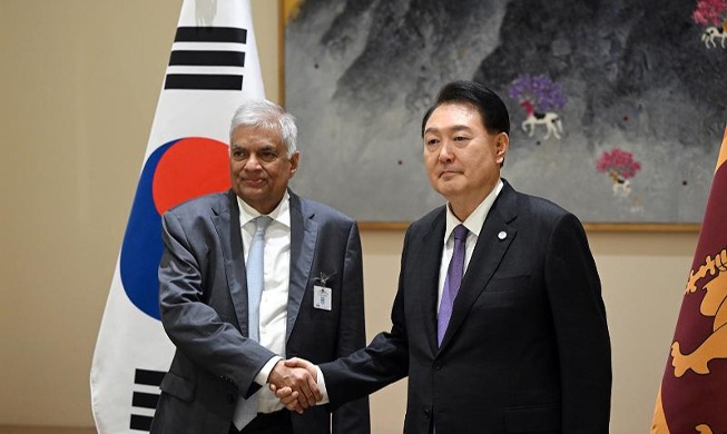 Yoons Bemühungen für Busan World Expo 2030 beim bilateralen Treffen