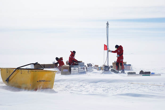 160216_southpole_art1.jpg