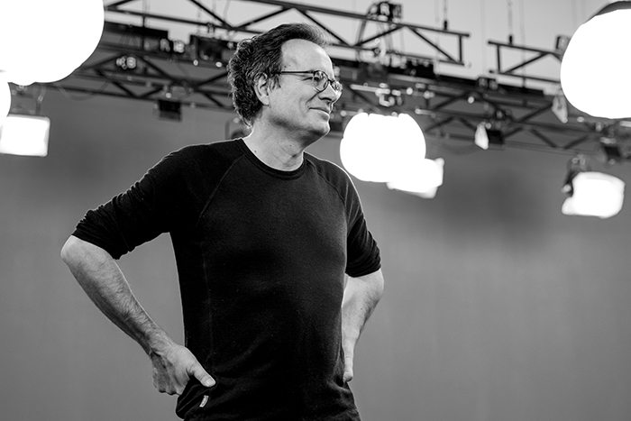 Jose Montalvo, leitender Choreograf des French Theatre National de Chaillot, hat die Produktion von „Shigane Nai
