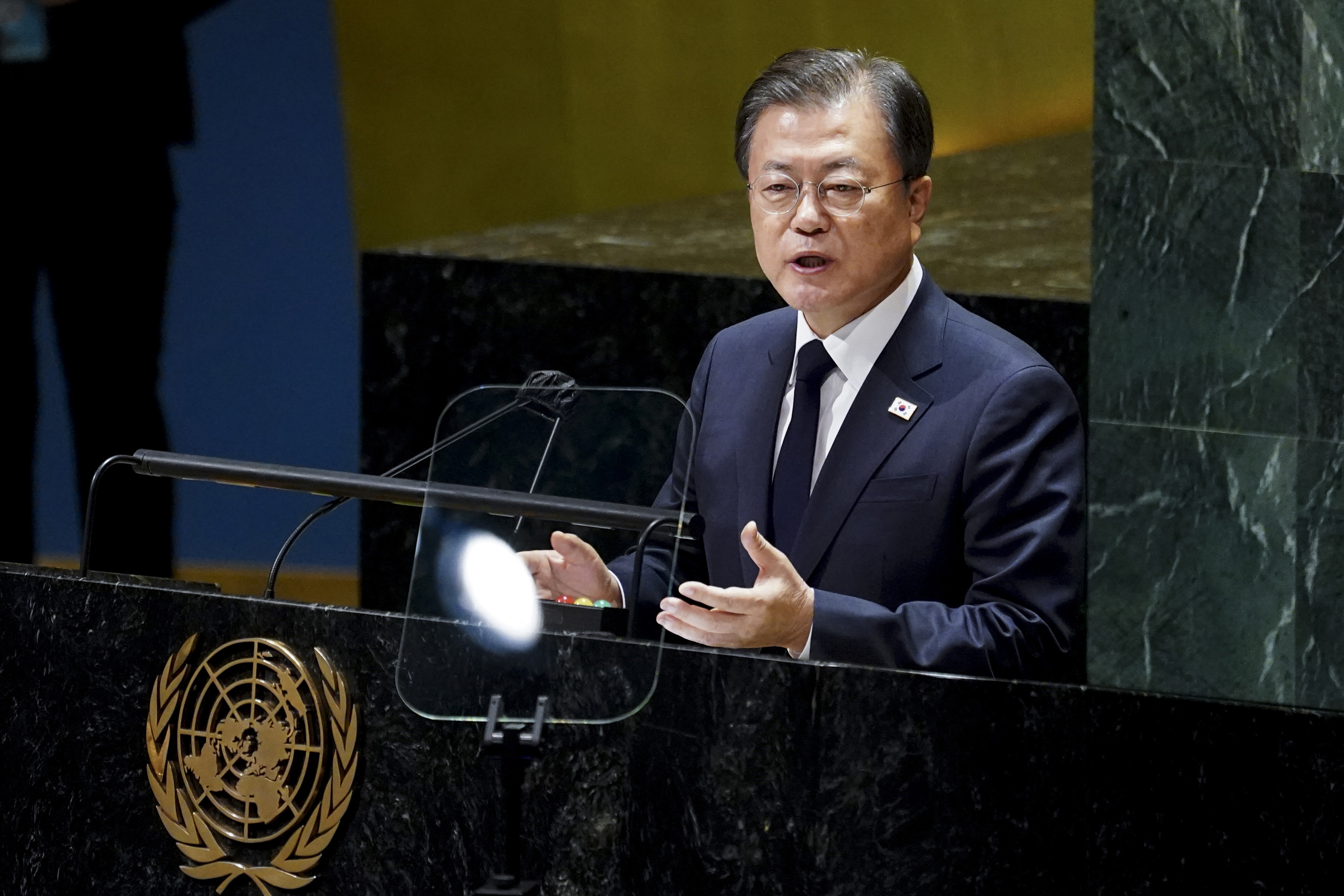 Präsident Moon Jae-in hält am 21. September (Ortszeit) eine Grundsatzrede bei der jährlichen UN-Vollversammlung im UN-Hauptquartier in New York. ⓒ Yonhap News
