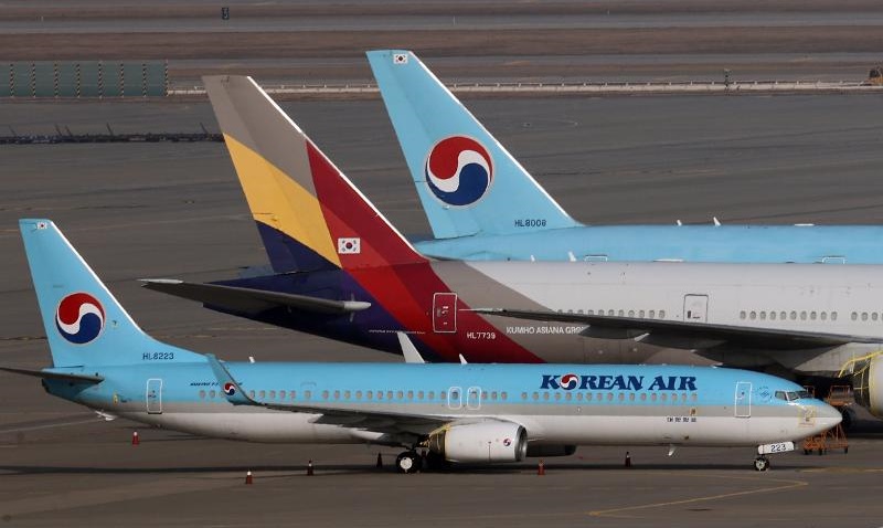 Die Regierung wird bis nächsten Monat weitere 230 internationale Flüge hinzufügen, um der wachsenden Nachfrage nach Reisen nach einer Lockerung der COVID-19-Beschränkungen gerecht zu werden. ⓒ Yonhap News