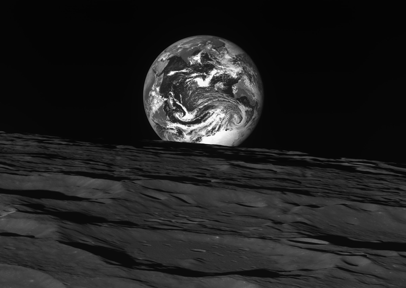 Ein Foto der Erde, aufgenommen vom Danuri-Orbiter am 24. Dezember 2022 in 344 km Höhe über der Mondoberfläche. 