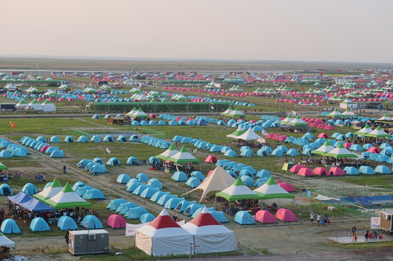 Die Landschaft für den Lagerplatz vom „25. World Scout Jamboree (WSJ) in Saemangeum 2023“ in Saemangeum in Buan-gun, Provinz Jeollabuk-do. ⓒ Cao Thi Ha/Korea.net 