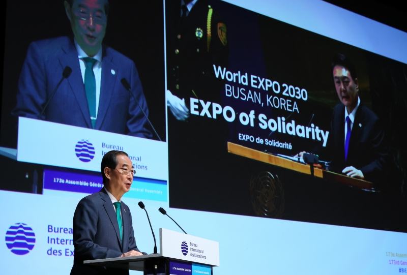 Ministerpräsident Han Duck-soo äußerte sich am 28. November in seiner letzten Präsentation bei der 173. Generalversammlung vom Bureau International des Expositions (BIE) in Palais des congrés de Paris in Frankreich für die Busan World Expo 2030. ⓒ Yonhap News