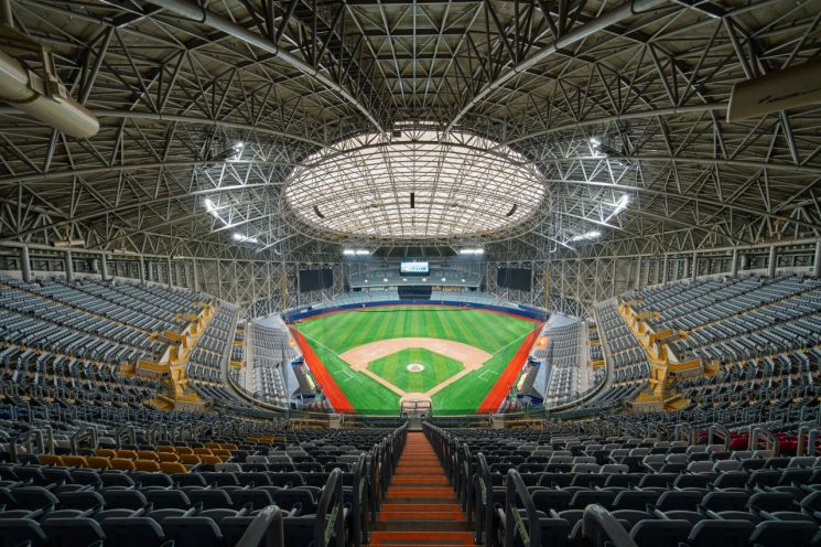 Bild vom Gocheok Sky Dome in Guro-gu in Seoul mit renovierten Anlagen.