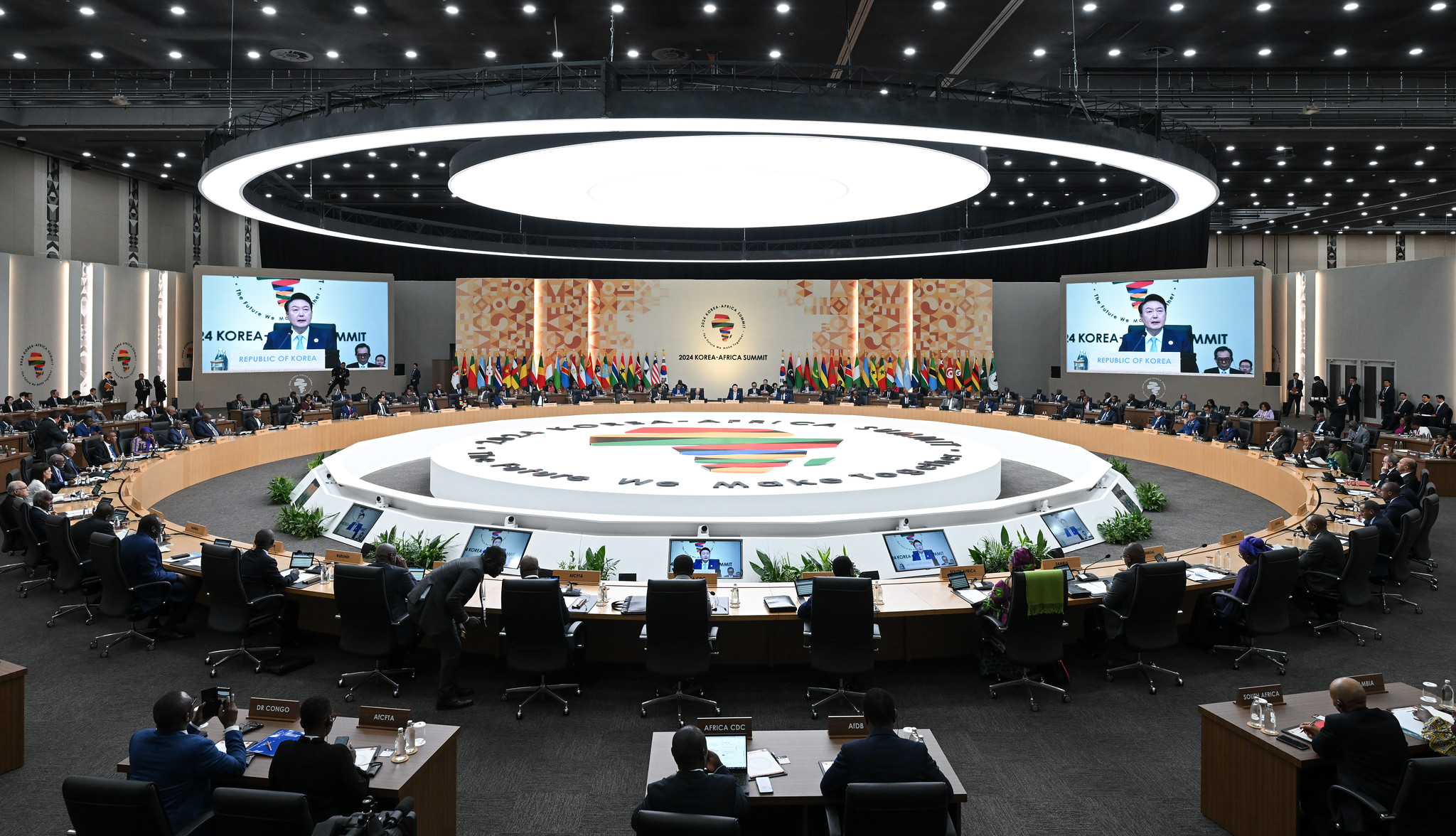 Am 4. Juni wurde die Eröffnungszeremonie des “Gipfeltreffens zwischen Korea und Afrika“ im KINTEX in Goyang in der Provinz Gyeonggi-do abgehalten. ⓒ Kang Min-Seok vom Präsidialamt der Republik Kore