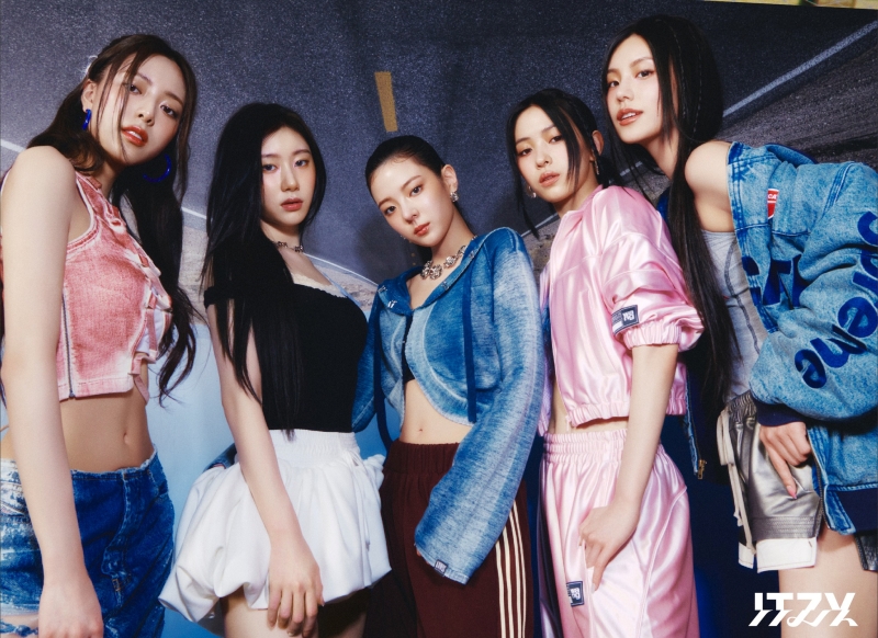  Das “2024 K-Link Festival“ wird am 5. Oktober in INSPIRE ARENA in Incheon abgehalten. Foto von ITZY, einer K-Pop-Girlgruppe, die beim Festival ihre Aufführung darbietet. ⓒ Offizielle Facebook-Seite von ITZY