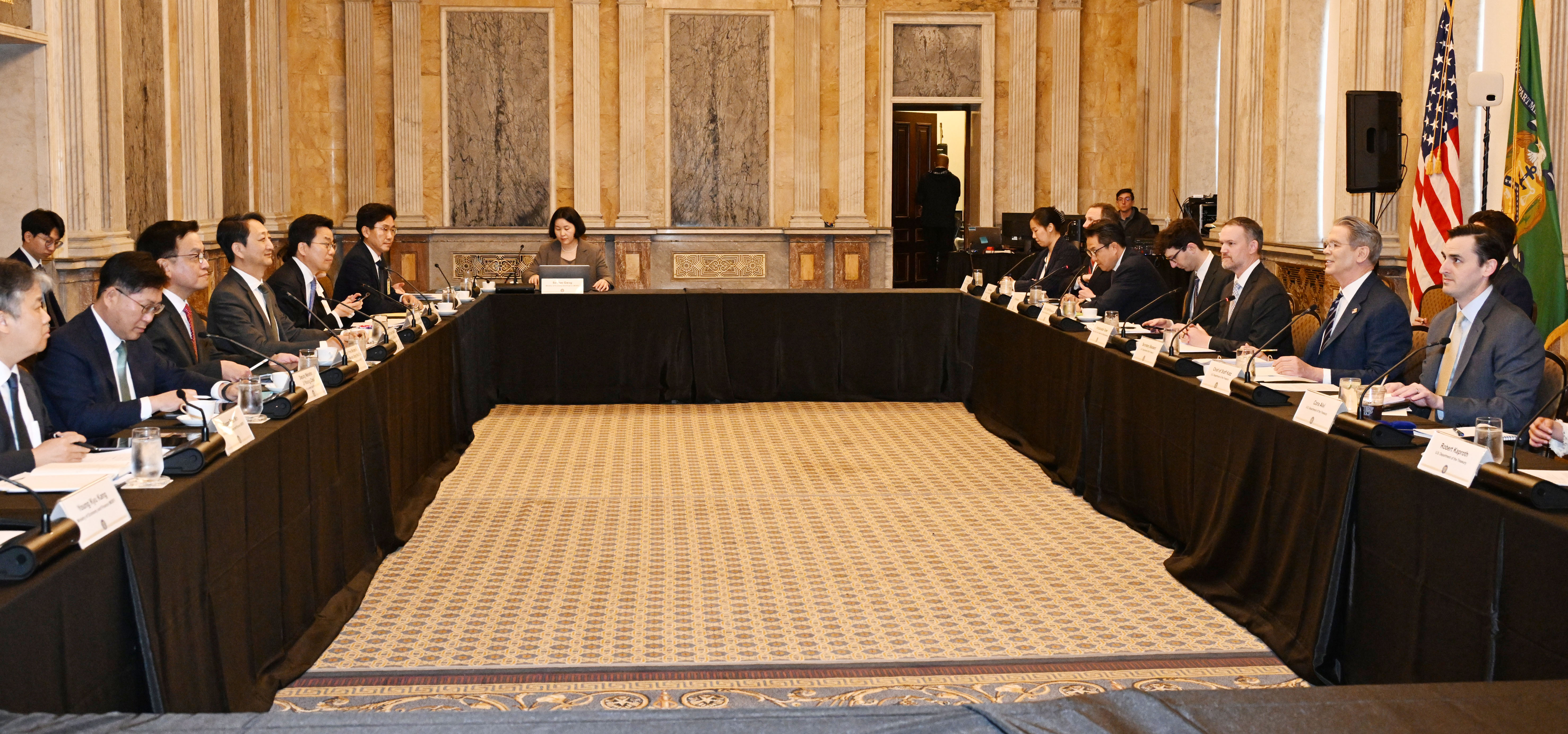 ﻿Die ersten „2+2-Handelsgespräche“zwischen Korea und den USA fanden am 24. April (Ortszeit) im Finanzministerium, Washington D.C. statt