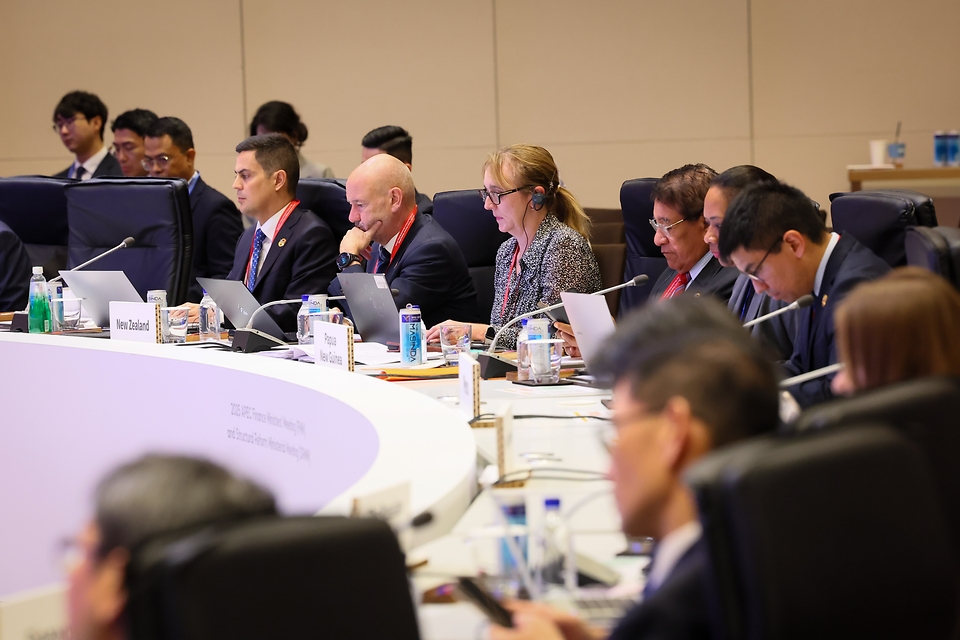 Am 22. Oktober findet das Structural Reform Ministerial Meeting (SRMM) der Asiatisch-Pazifischen Wirtschaftsgemeinschaft (APEC) im Inspire Resort in Jung-gu, Incheon statt ⓒ Ministerium für Kultur, Sport und Tourismus 