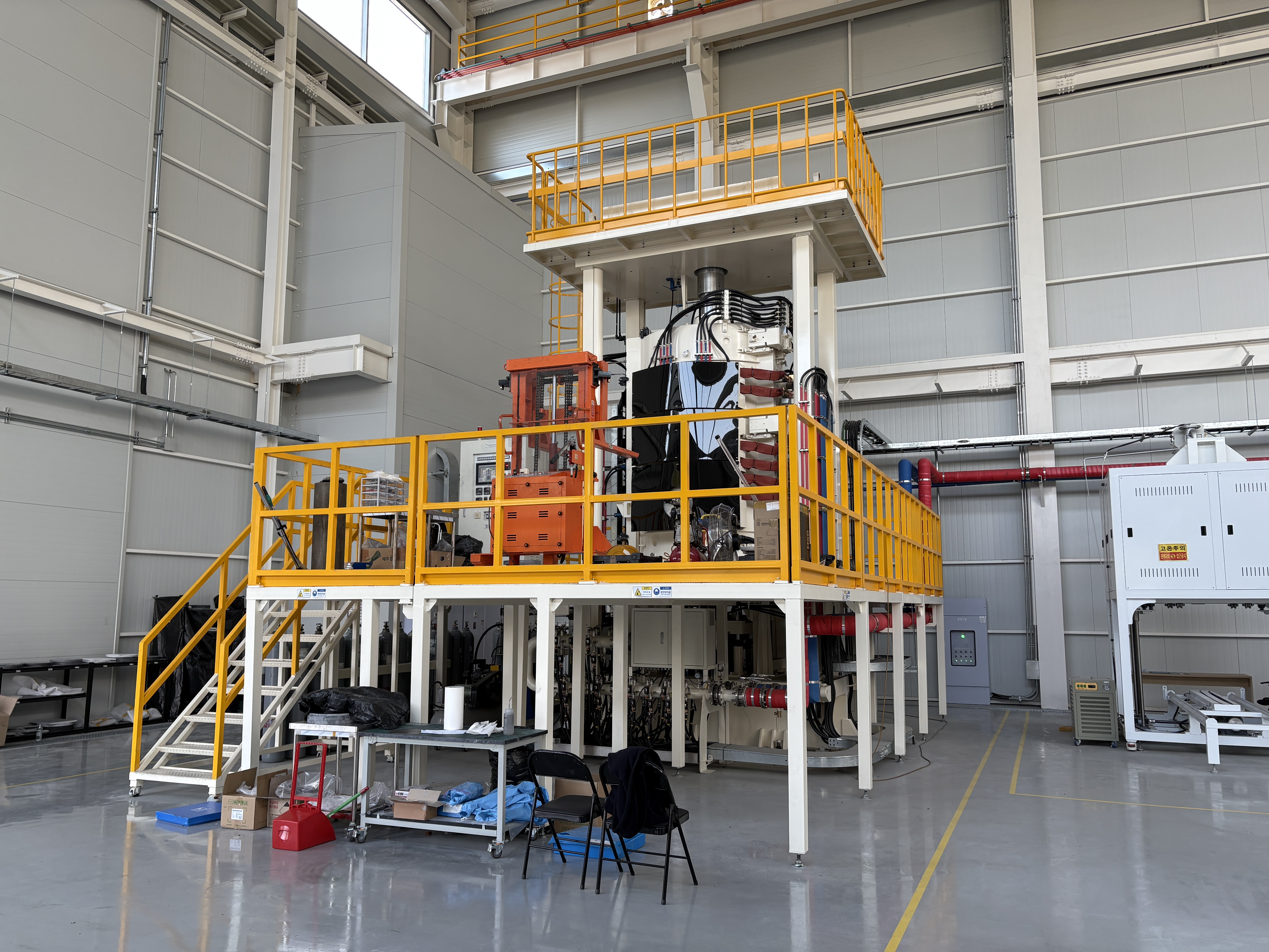 Der Heißpresse im Gangwon Technopark 