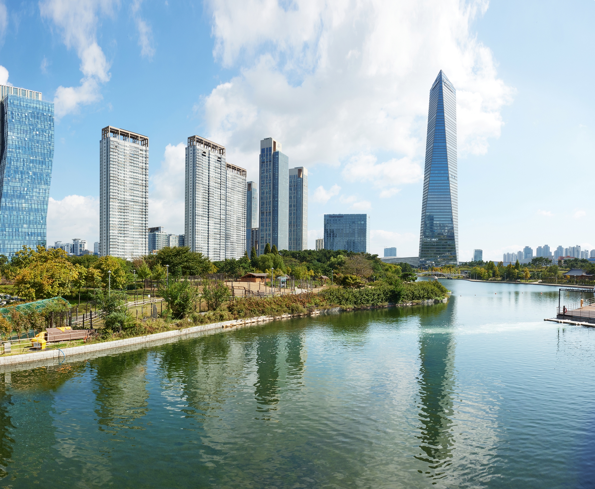Die Weltbank und die koreanische Regierung eröffnen in Incheon das “Korea-World Bank Global Digital Knowledge Center”. Foto des Songdo Central Parks ⓒ Incheon Tourism Organization