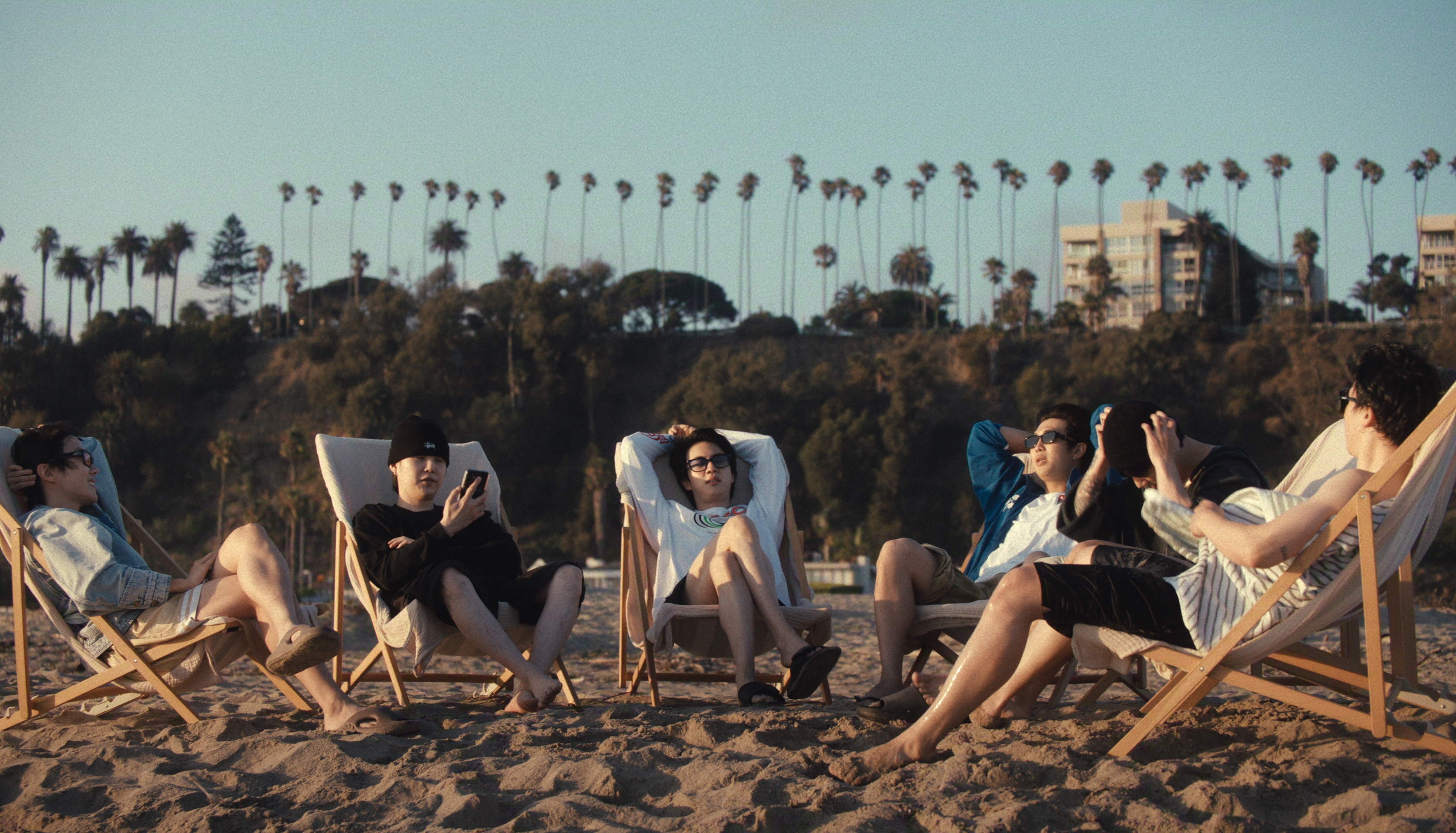 Am 27. März wird der Dokumentarfilm “BTS: THE RETURN” über den Produktionsprozess des fünften Albums “ARIRANG” der K-Pop-Boygruppe BTS auf Netflix erscheinen