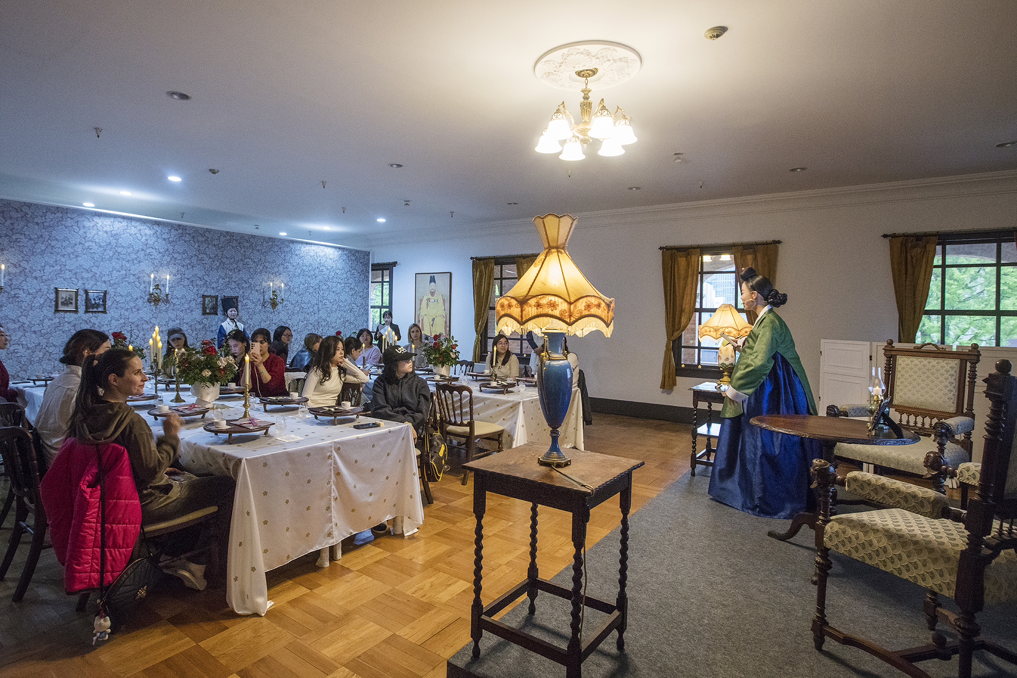 Foto: Das Erlebnisprogramm “The Emperor’s Dining Table”, das im April vergangenen Jahres im Deoksugung-Palast angeboten wurde