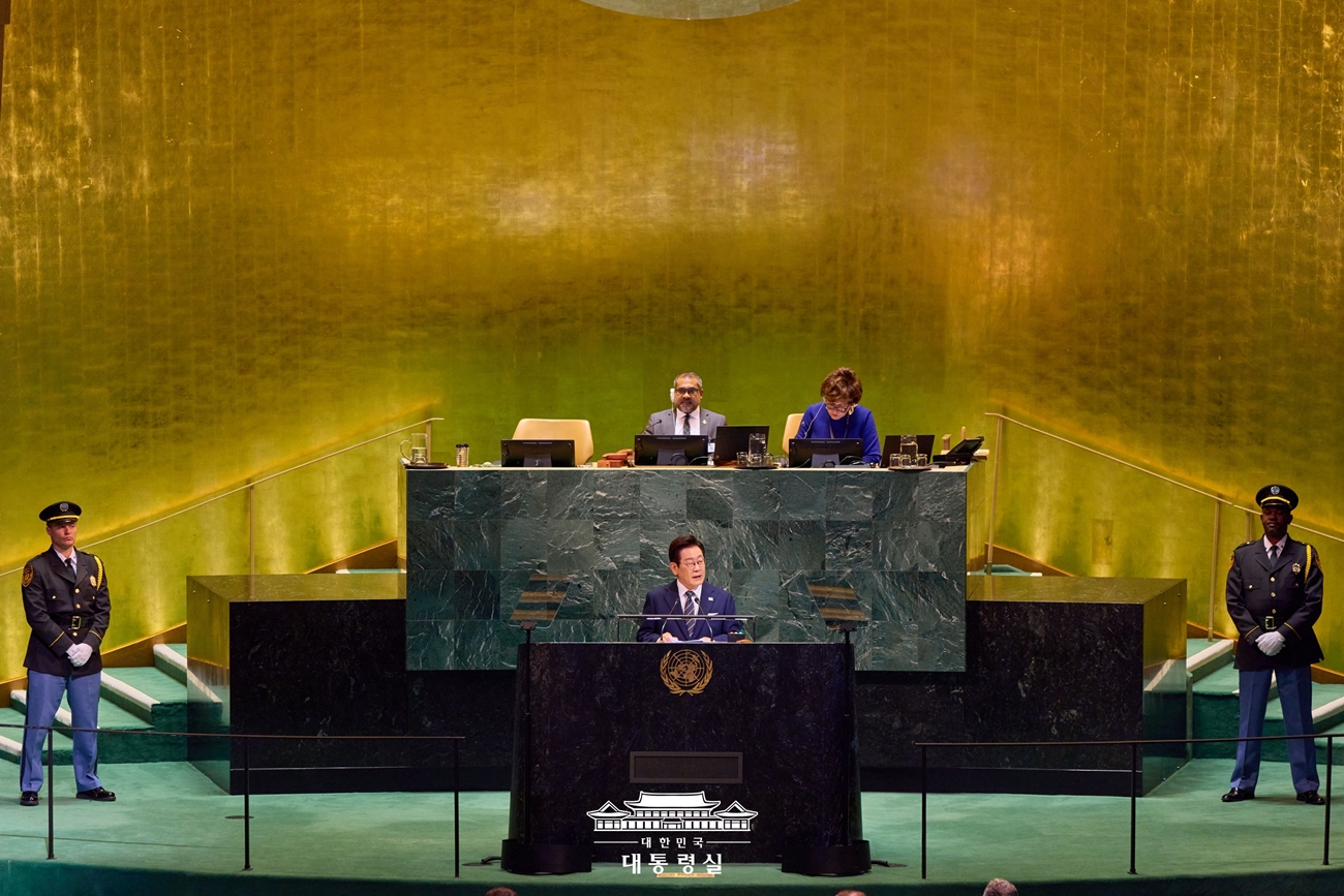 Am 4. Juni wurde die Republik Korea bei der Wahl w&auml;hrend der 80. Sitzung der UN-Generalversammlung als Mitglied des ECOSOC f&uuml;r 2027 bis 2029 ausgew&auml;hlt. Foto: Pr&auml;sident Lee Jae Myung am 23. September 2025 im Sitzungssaal der Generalversammlung im Hauptquartier der Vereinten Nationen in New York, USA ⓒ Cheong Wa Dae