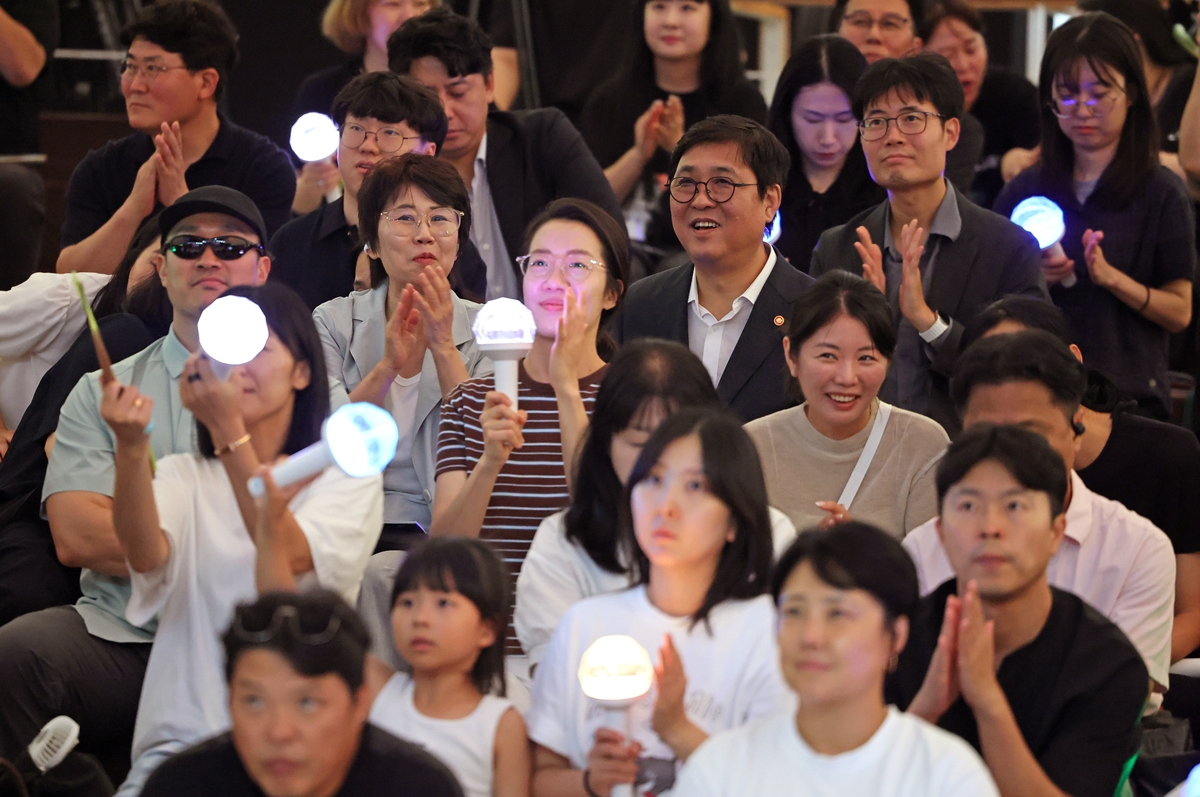 Am 6. August besucht Chae Hwi-young, Minister f&uuml;r Kultur, Sport und Tourismus, das &bdquo;2026 Dream Arts Troupe Joint Camp &ndash; Dream Festival&ldquo; im Alpensia Music Tent in Pyeongchang in der Provinz Gangwon-do ⓒ Heo Man-jin vom Ministerium f&uuml;r Kultur, Sport und Tourismus