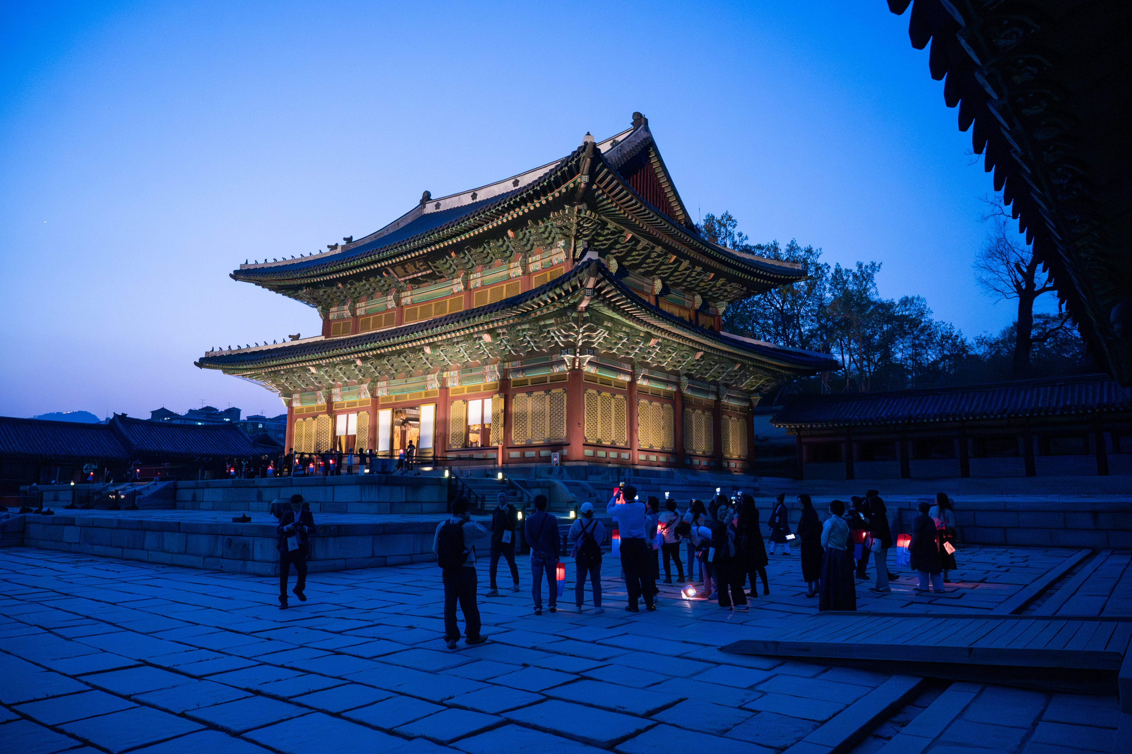 Foto: Das Programm „Moonlight-Tour im Changdeokgung-Palast”, das im ersten Halbjahr dieses Jahres stattfand ⓒ Korea Heritage Service 