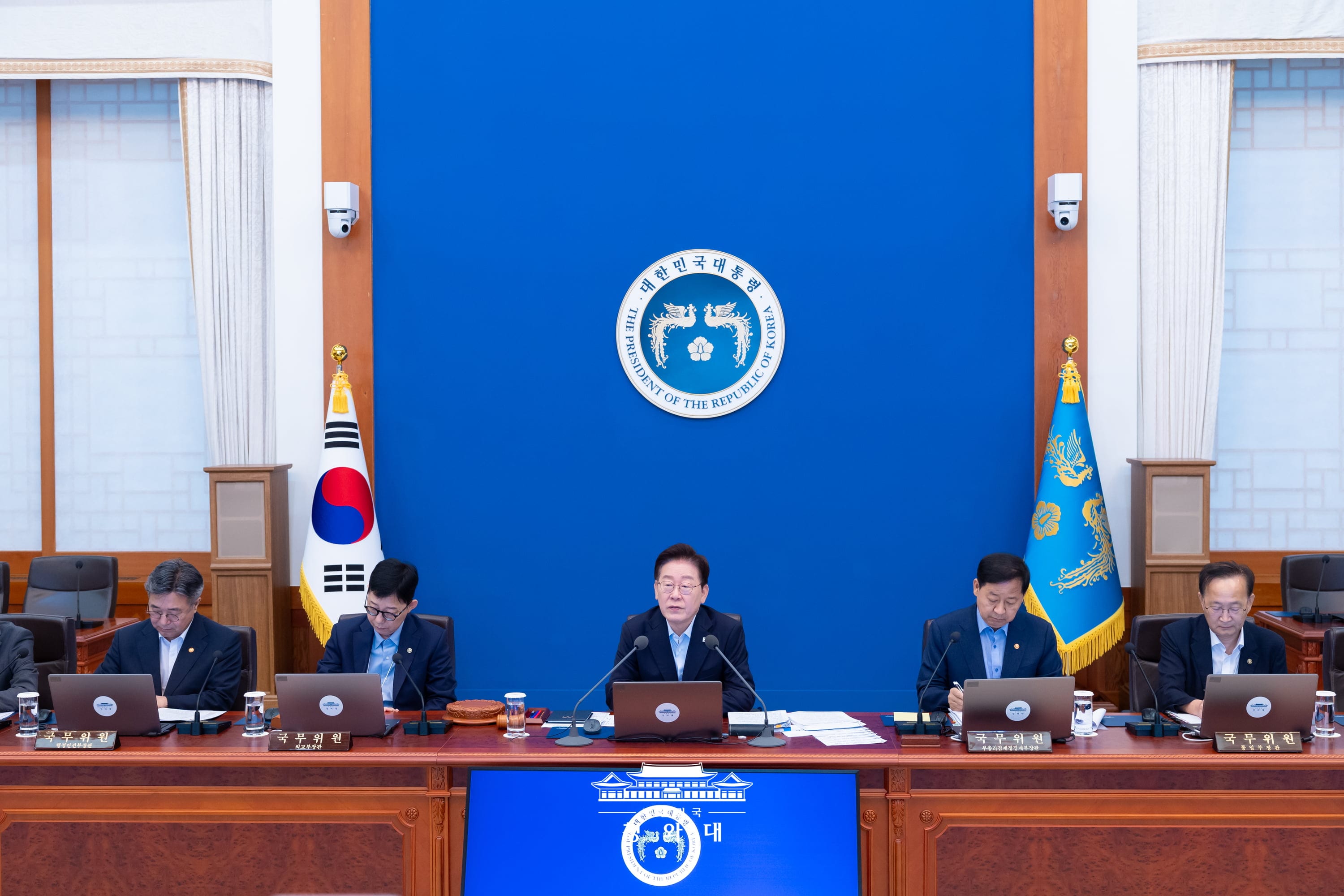 Am 25. August stellte das Ministerium f&uuml;r Inneres und Sicherheit bei einer Kabinettssitzung im Cheong Wa Dae eine Strategie zur Umsetzung einer KI-demokratischen Regierung vor ⓒ Cheong Wa Dae