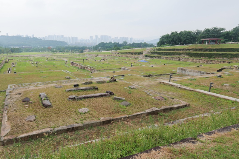 Die Landschaft der Hoeamsa-Tempelanlage in Yangju in der Provinz Gyeonggi-do