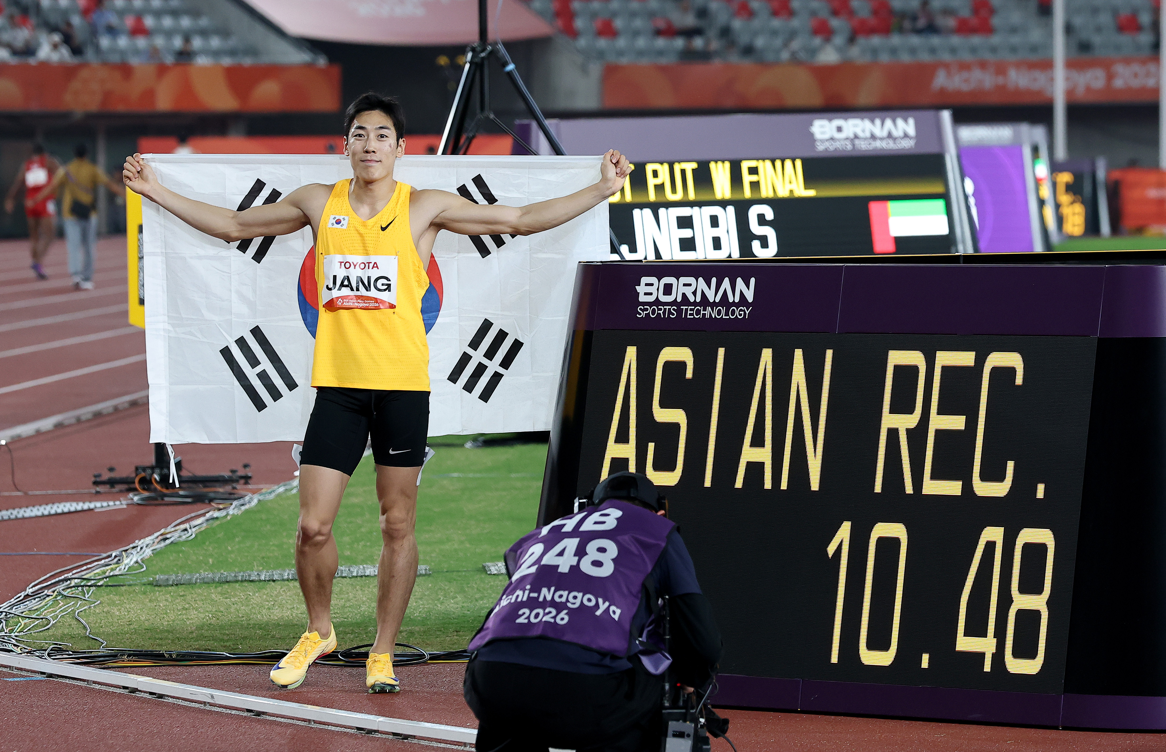 Am 20. Oktober stellt der koreanische Athlet Jang Minho im Finale des 100-Meter-Laufes der Männer (Sportklasse T13) einen neuen Asienrekord mit einer Zeit von 10,48 Sekunden auf 
