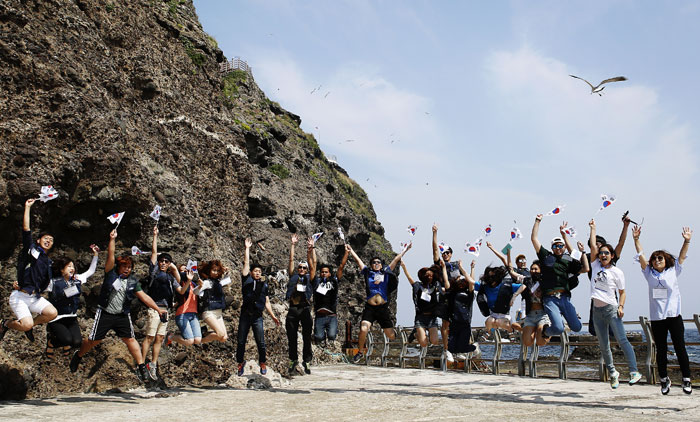 /Dokdo_yang_MH_4142