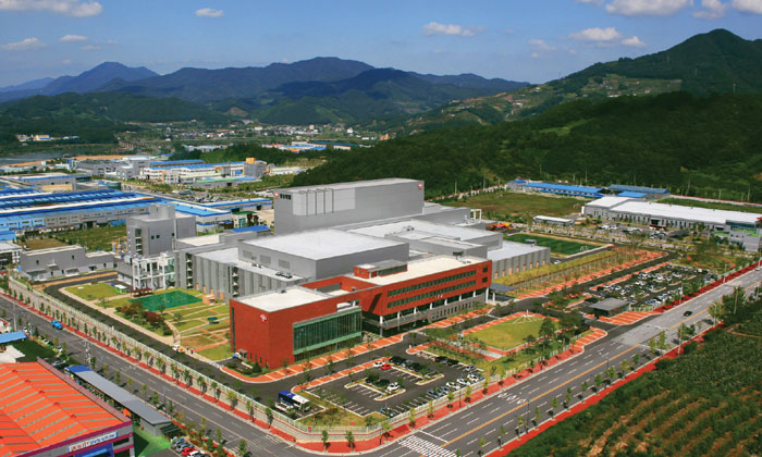 충주산업단지의 동화약품 공장