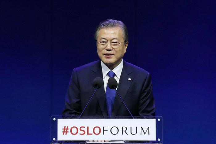 Der südkoreanische Präsident Moon Jae-in hält eine Grundsatzrede auf dem Oslo Forum in Norwegen.
