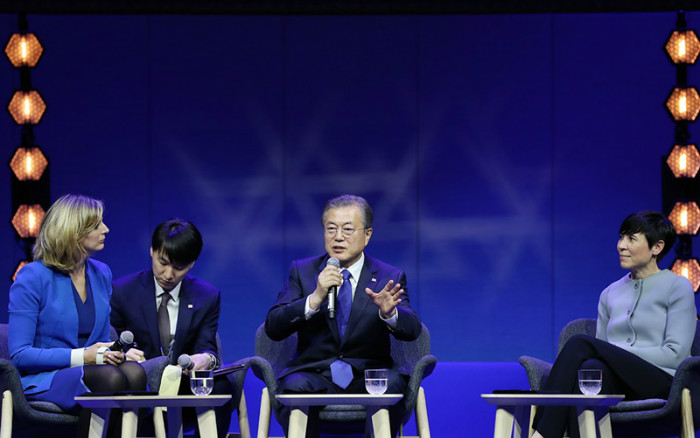 Nachdem Präsident Moon Jae-in am 12. Juni beim Oslo Forum in Norwegen eine Grundsatzrede gehalten hat, antwortet er auf die Frage in Bezug auf den Friedensprozess auf der koreanischen Halbinsel.
