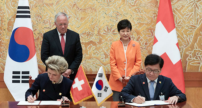 Korea_Switzerland_Summit_0714_02.jpg
