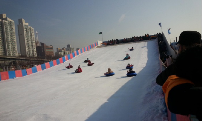Seoul_Skating_Rink_02.jpg