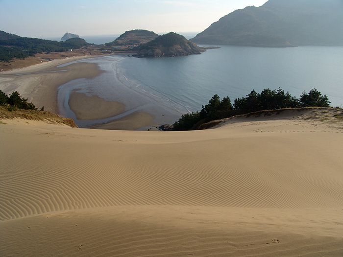 Auf der Insel Uido in der Gemeinde Sinan gibt es viele Sandhügel und außergewöhnliche Naturformationen.