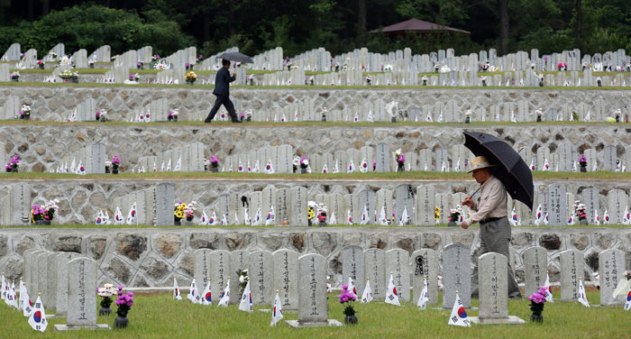 Tombs_soldiers_2.jpg